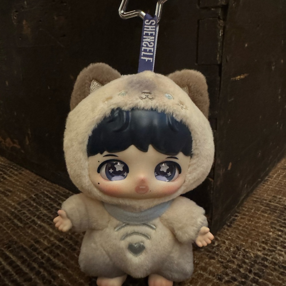 Pop Mart - Shezself Plush Doll Keychain - Cream Outfit with Navy Hair